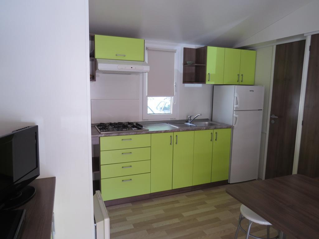 Camping Mia Bungalow & Mobile Home Biograd Na Moru Chambre photo